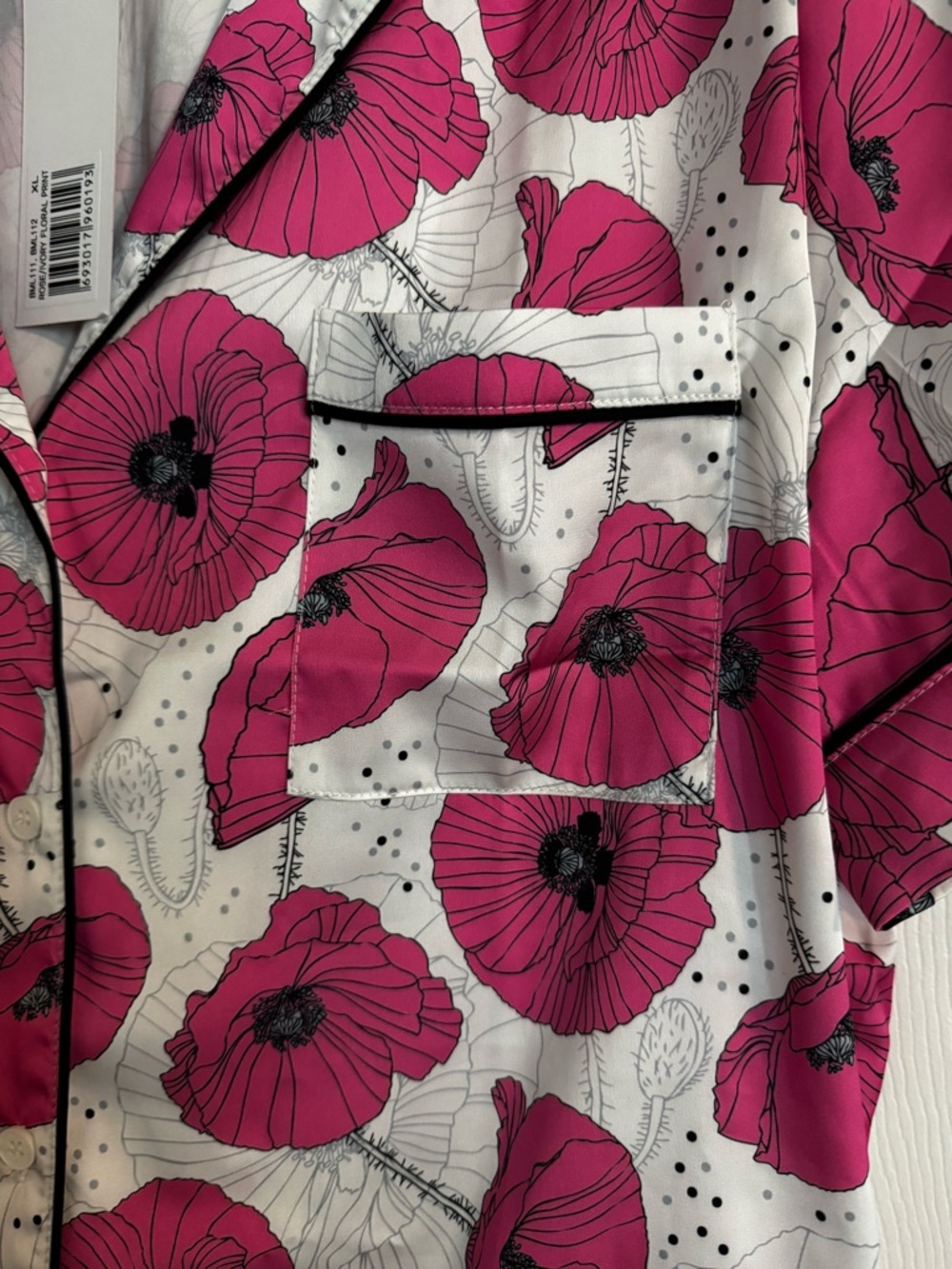 Badgley Mischka Pajama short set White / Pink Floral Print NWT . - Picture 3 of 16